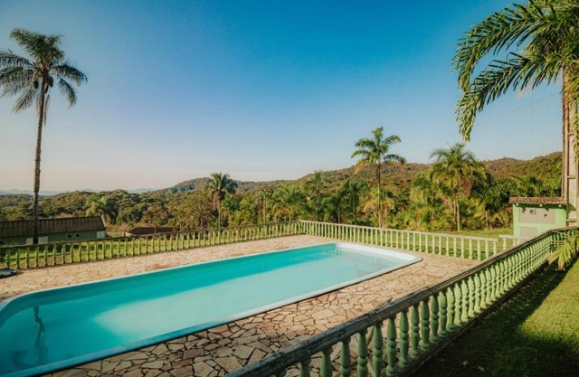 Suítes Romanetto com Piscina e Vista - Antonina