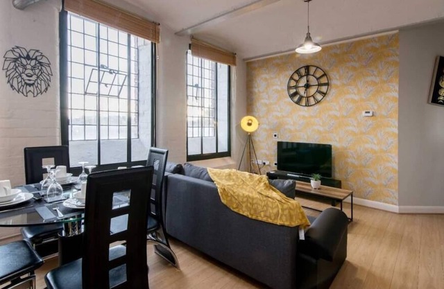 Sublime Stays Derby - The Millhouse Lovely 2 Bedroom Apartment