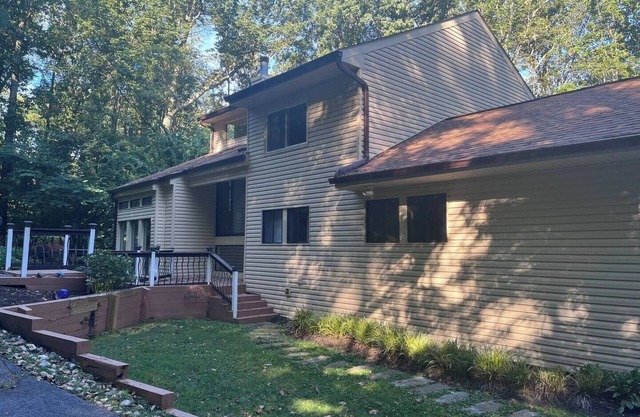 Suburban get-away in the forest with Swedish sauna - 20 Min Away From Baltimore