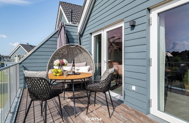Süderpiep - close to the beach and the North Sea, infrared sauna & balcony