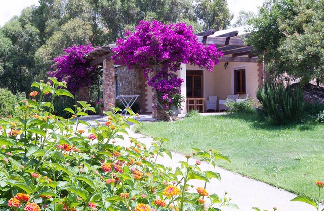 Suestellas, House quiet, relaxing, wifi, eco-friendly, surrounded by greenery