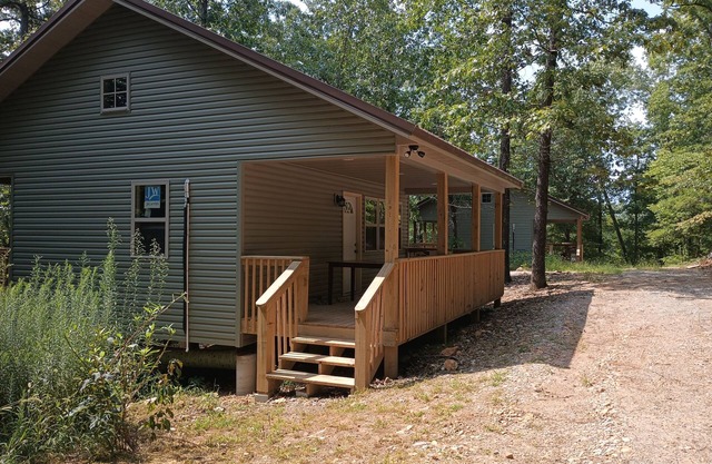 Sugar Pine CabinsnHummingbird Cabin