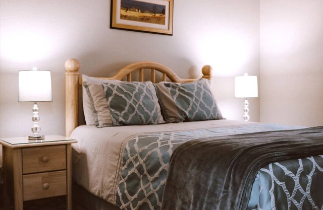 Sugar Pine Room at Tall Timbers Bed & Breakfast