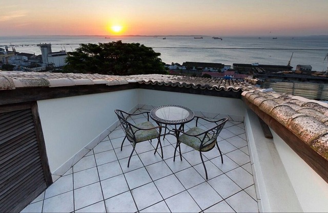 Suites by Flavia Top