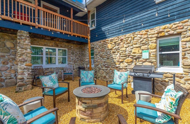 Suite 100: 5 BR Suite at Rock Spring Resort