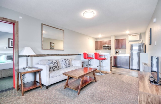 Suite 204 - 1BR Apartment | 1 Bed, 1 Bath