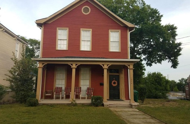 Suite 3 - Private Studio - Historical Home