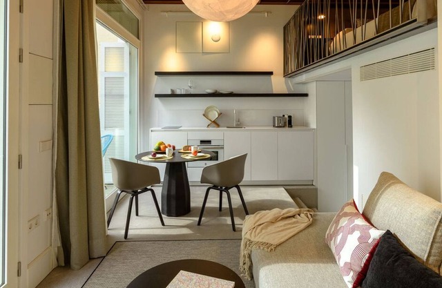 Suite 5 - The Park Suites