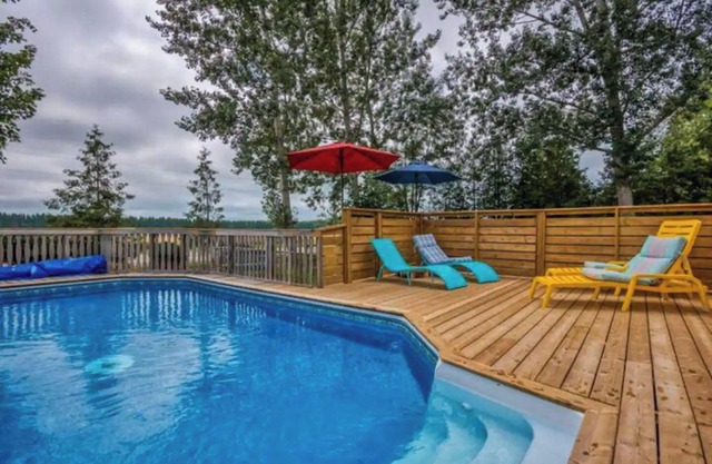 Suite 6 - Relax in beautiful Bayfield - 15min from Grand Bend