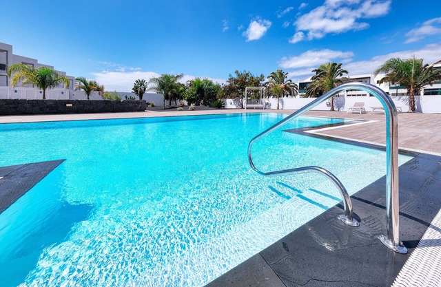 Suite ANIAGUA Bright holiday home with pool view