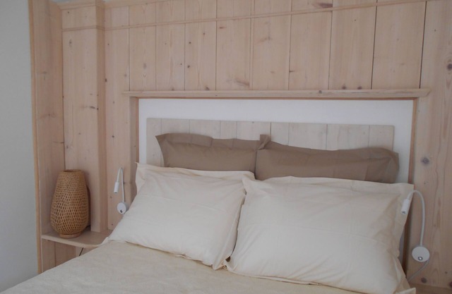 Suite cabanes & Roulottes - A stay in the heart of the vegetable garden, breakfast included.