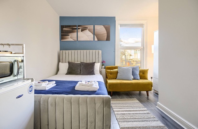 Suite-Deluxe-Ensuite-Garden view-8