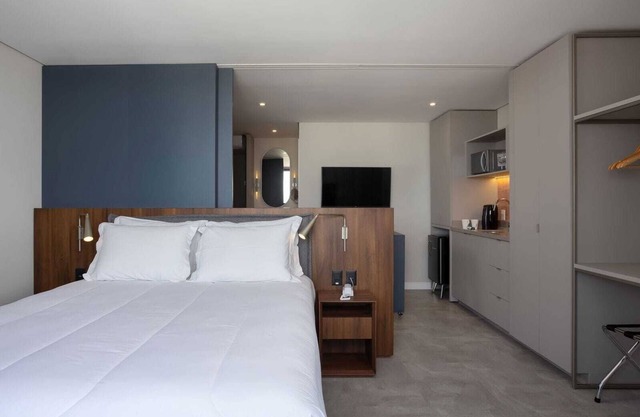 Suite in a 5-star hotel in Praia Brava