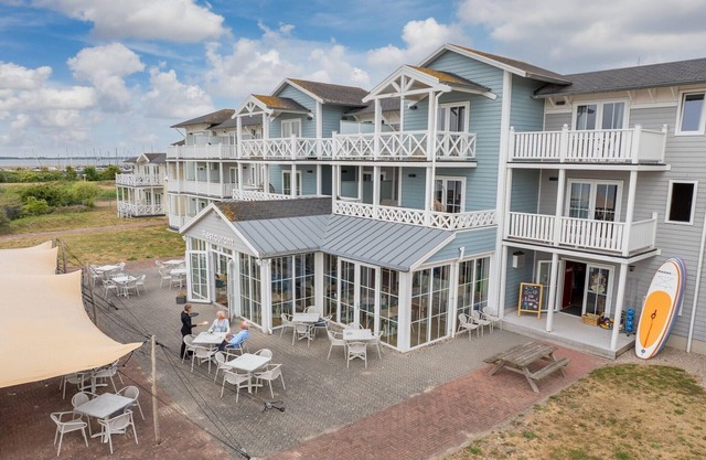Suite in Hellevoetsluis by the Beach