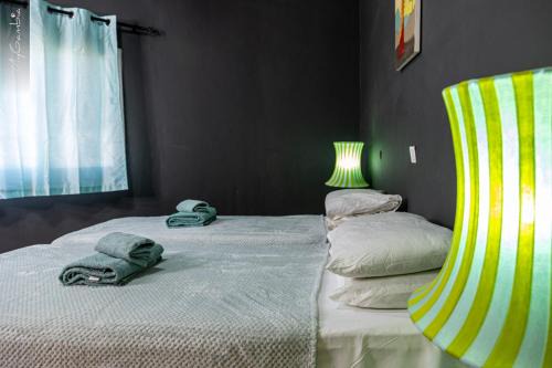 Suite - Sleeps 3 - Balcony - Pool - Parking