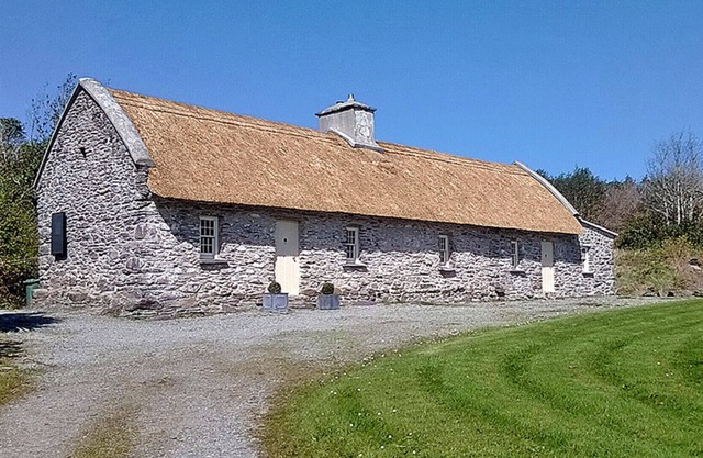 Sullivans Cottage - Two Bedroom House, Sleeps 4