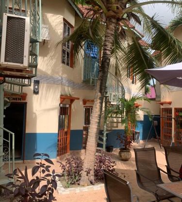 Sumanguru Guest House- GATEWAY TO THE AIRPORT