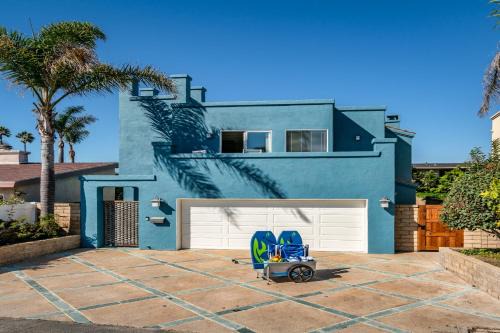 Summer Sunset by Paradise Retreats