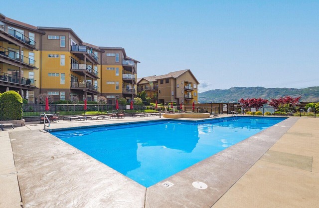 Summer Vacation Oasis at Barona Beach
