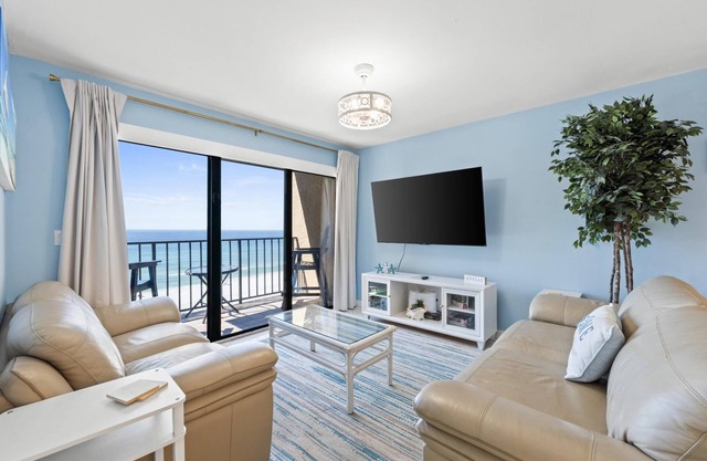 Summerhouse 701A - Beachfront, 2 Pools, Free Activities Incl, Hot Tub, East End