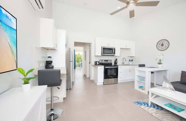 Summertime Suites #50 - One Bedroom & Pool