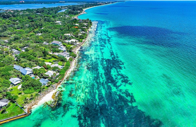 Sun and Sea by Beachside Management