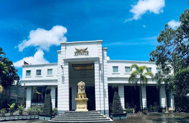 Sundale Hotel