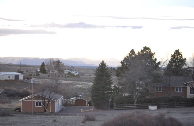 Sundance on the prairie. Light &open 2bdrm walkout basement apt w/mountain views