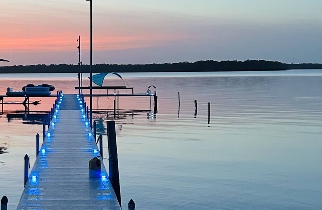 Sundown @ Casa Lago, Waterfront House w/Boat Dock
