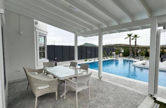 Sunken seated fire pit villa!
