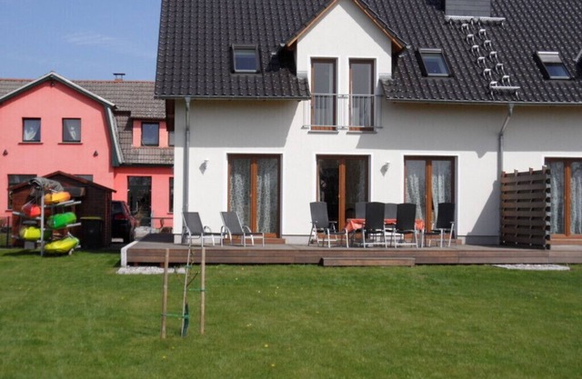 SÜNN & BRIES directly on the beach: large house with fenced garden+kayaks+DSL