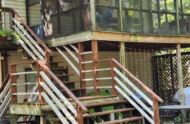 Sunny and spacious water view/access home in Annapolis.