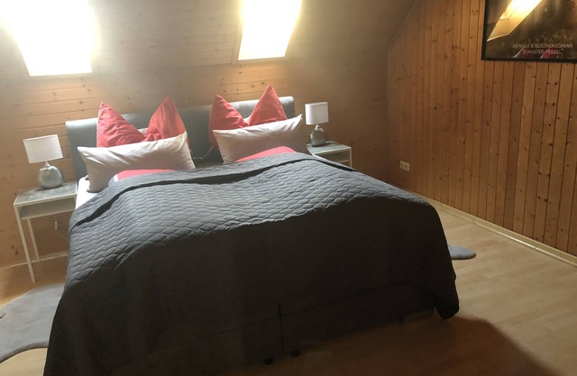 Sunny apartment on the 2nd floor for 1-4 persons, central.