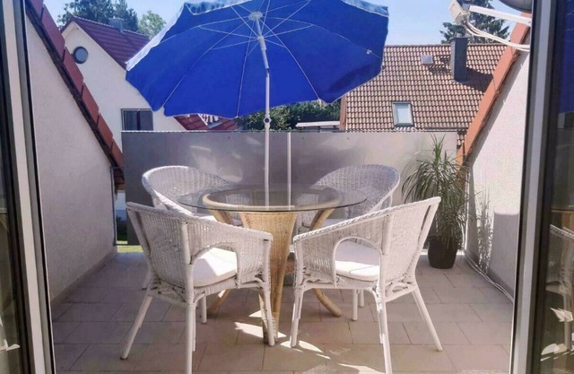 Sunny apartment to 6Pers. with roof terrace and car parking space