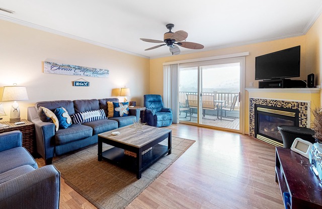 Sunny condo w/balcony, water views, shared outdoor pool + kiddie pool