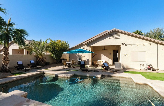 Sunny Escape: Cozy Chandler Home with Pool/Hot Tub