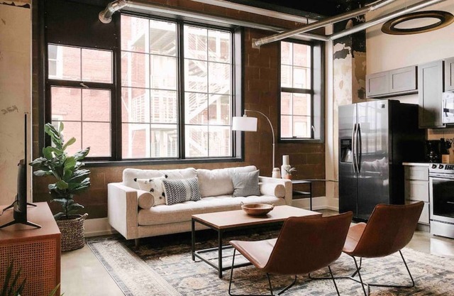 Sunny Gay St Loft in Sterchi