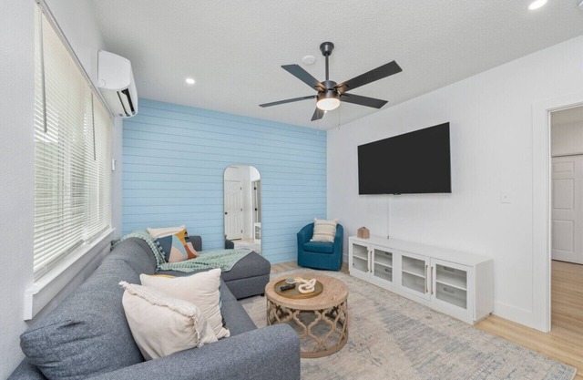 Sunny Haven #619: 1BR Townhome in Fort Walton