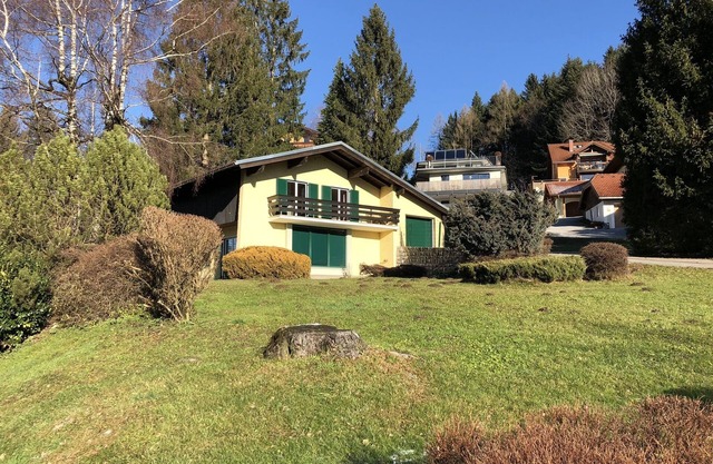 Sunny holiday home in Bad Vigaun