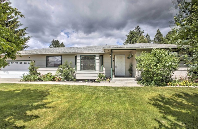 Sunny Home w/Patio < 10 Mi to Lake Coeur d'Alene