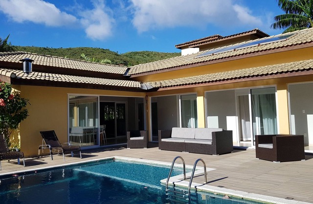 Sunny House in Pauba Beach.