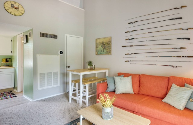 Sunny Huntsville Retreat w/Boat Launch Access!