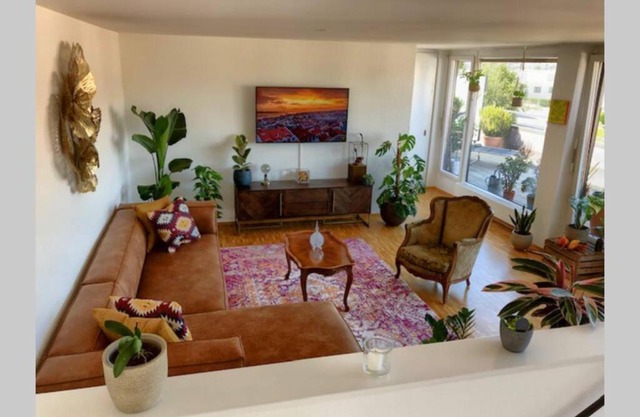 Sunny Maisonette Penthouse with Big Balcony & Great View