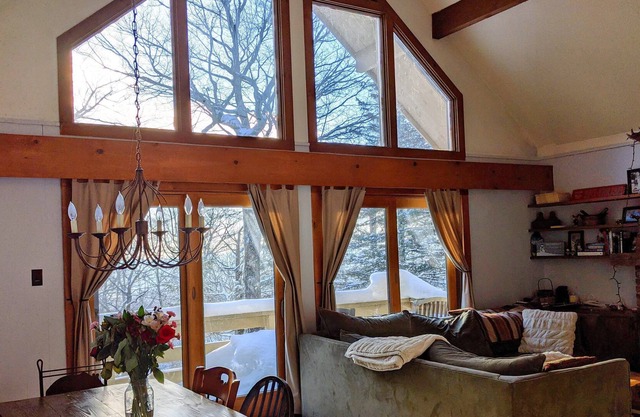 Sunny mountain getaway!