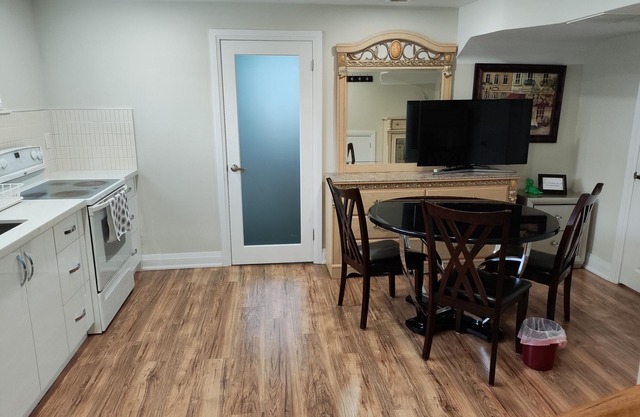 Sunny New Reno Basement Apartment 1Br+Bath+Kith+Ldry All Privacy