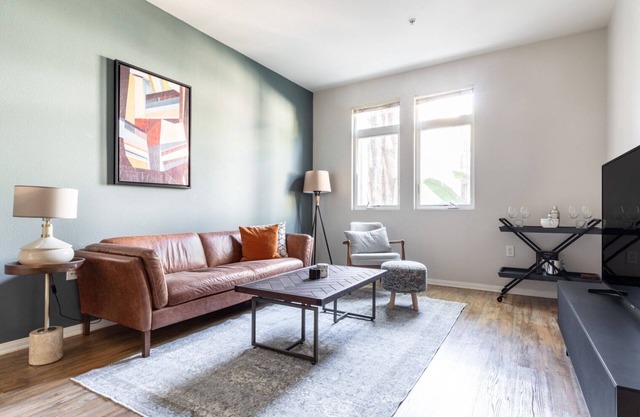 Sunny Playa Del Rey 1BR w/Balcony, Pool, Gym + Sky lounge by Blueground