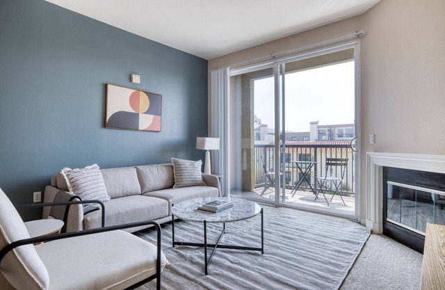 Sunny Playa Del Rey 2BR w/Pool, Spa & Gym, nr Playa Beach, by Blueground