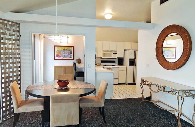 SUNNY QUIET MOUNTAIN VIEWS AT BASE OF CANYONS BY SKI RESORTS, PARK, REC CENTER.