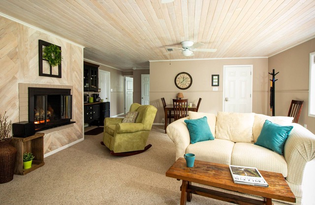 Sunnyslope Retreat | Private Entry, Fireplace, AC & Sleep Number Bed