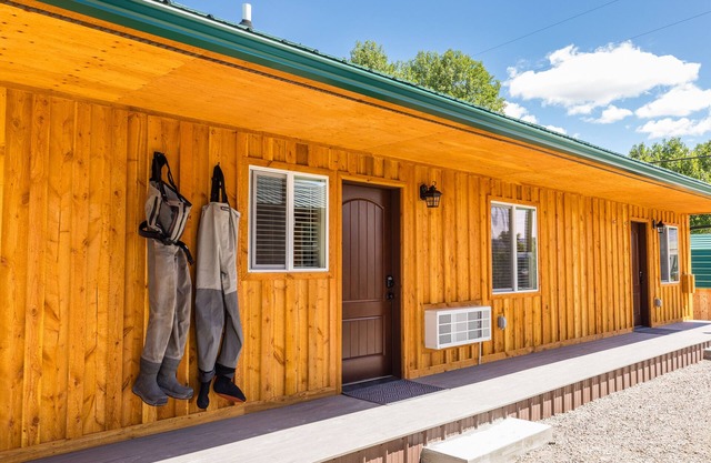 Sunrise Fly Shop Lodge Unit 3